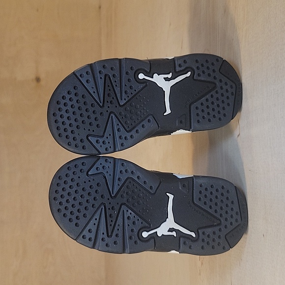 Air Jordan 6 Retro Black Cat Toddler Shoes 384667-020 - Picture 7 of 9